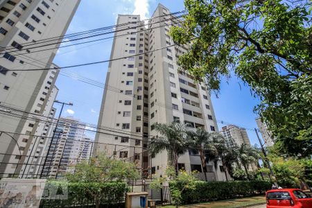 Apartamento para alugar com 57m², 2 quartos e 2 vagas Apartamento para alugar com 57m², 2 quartos e 2 vagasFachada do Condomínio