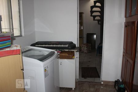 Casa à venda com 165m², 3 quartos e 1 vagaárea de serviço