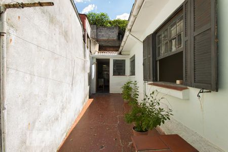 Casa à venda com 165m², 2 quartos e 1 vagaQuintal