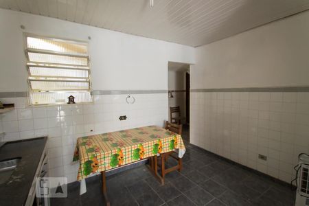 Casa à venda com 165m², 2 quartos e 1 vagaCozinha