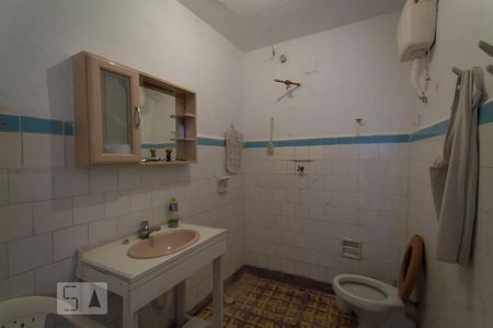 Banheiro de casa à venda com 2 quartos, 165m² em Jardim da Gloria, São Paulo