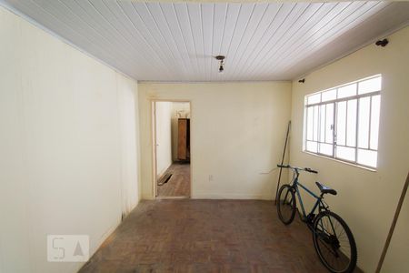 Sala de casa à venda com 2 quartos, 165m² em Jardim da Gloria, São Paulo