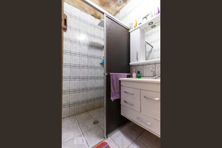 Casa à venda com 70m², 2 quartos e 2 vagas Casa à venda com 70m², 2 quartos e 2 vagasBanheiro