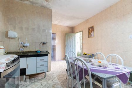 Casa à venda com 70m², 2 quartos e 2 vagas Casa à venda com 70m², 2 quartos e 2 vagasCozinha