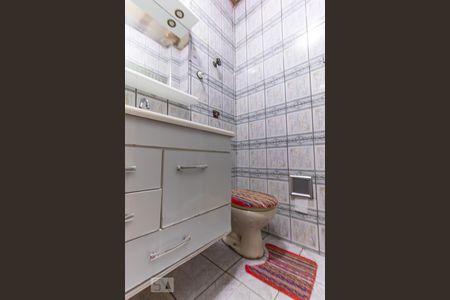 Casa à venda com 70m², 2 quartos e 2 vagas Casa à venda com 70m², 2 quartos e 2 vagasBanheiro