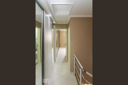 Corredor de casa de condomínio para alugar com 2 quartos, 72m² em Avenida Guilherme Giorgi, São Paulo