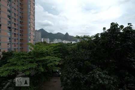Apartamento à venda com 105m², 3 quartos e 2 vagasQuarto 2 Vista