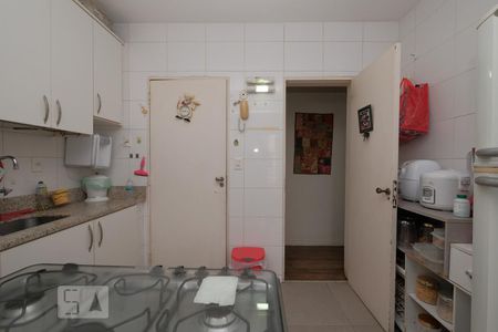 Apartamento à venda com 105m², 3 quartos e 2 vagasCozinha