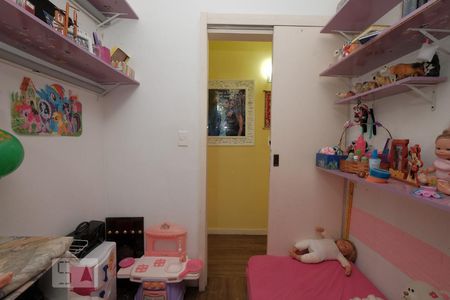 Apartamento à venda com 105m², 3 quartos e 2 vagasQuarto 4