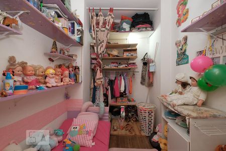 Apartamento à venda com 105m², 3 quartos e 2 vagasQuarto 4