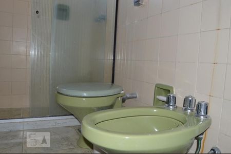 Banheiro Suite de apartamento à venda com 3 quartos, 110m² em Grajaú, Rio de Janeiro