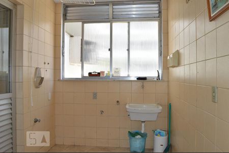 Apartamento à venda com 110m², 3 quartos e 1 vagaÁrea de Serviço