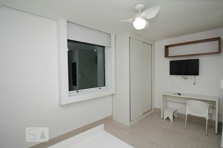 Quarto de kitnet/studio para alugar com 1 quarto, 25m² em Barra Funda, São Paulo