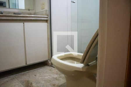 Studio para alugar com 42m², 1 quarto e 1 vaga Studio para alugar com 42m², 1 quarto e 1 vagaBanheiro