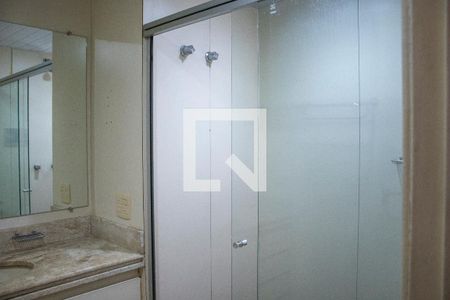 Studio para alugar com 42m², 1 quarto e 1 vaga Studio para alugar com 42m², 1 quarto e 1 vagaBanheiro
