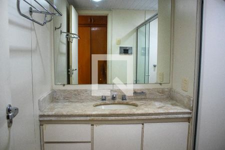 Studio para alugar com 42m², 1 quarto e 1 vaga Studio para alugar com 42m², 1 quarto e 1 vagaBanheiro