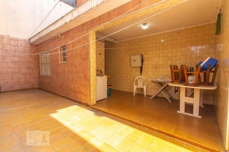 Casa para alugar com 255m², 4 quartos e 3 vagas Edícula