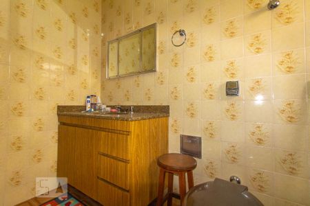 Casa para alugar com 255m², 4 quartos e 3 vagasBanheiro Suíte