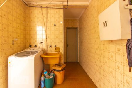 Casa para alugar com 255m², 4 quartos e 3 vagasLavanderia