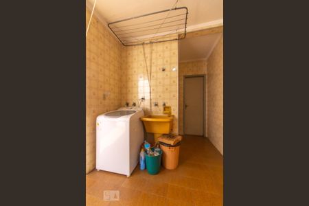 Casa para alugar com 255m², 4 quartos e 3 vagasLavanderia