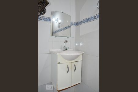 Casa à venda com 51m², 4 quartos e sem vagaBanheiro de Serviço