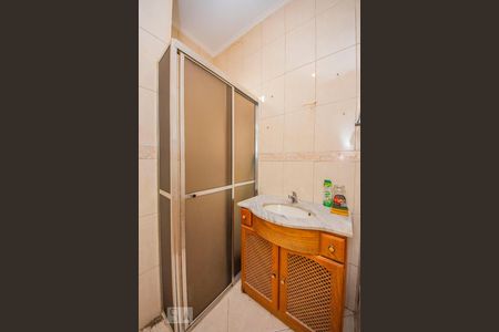 Banheiro de apartamento para alugar com 1 quarto, 60m² em São Geraldo, Porto Alegre
