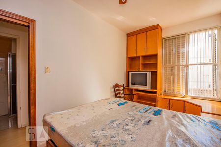 Quarto de apartamento para alugar com 1 quarto, 60m² em São Geraldo, Porto Alegre