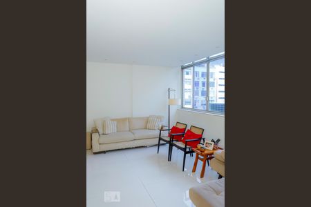 Sala de apartamento para alugar com 2 quartos, 100m² em Copacabana, Rio de Janeiro