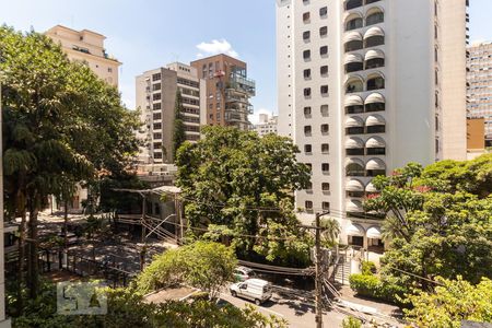 Vista da sala e do quarto 1 de apartamento para alugar com 3 quartos, 113m² em Consolação, São Paulo