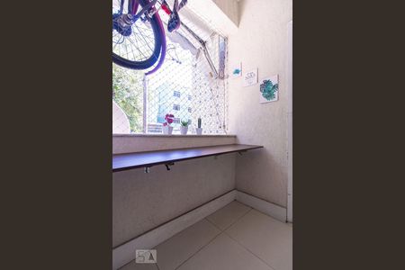 Casa à venda com 65m², 2 quartos e sem vaga