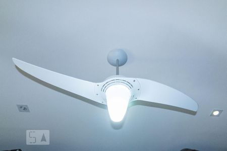 Casa à venda com 65m², 2 quartos e sem vaga