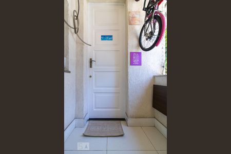 Casa à venda com 65m², 2 quartos e sem vaga