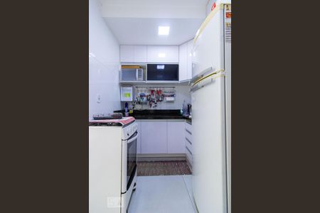 Casa à venda com 65m², 2 quartos e sem vaga