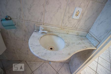 Banheiro - Torneira de apartamento para alugar com 2 quartos, 53m² em Distrito Industrial, Jundiaí