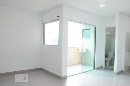 Sala de kitnet/studio para alugar com 1 quarto, 30m² em Parque Edu Chaves, São Paulo
