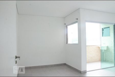 Sala de kitnet/studio para alugar com 1 quarto, 30m² em Parque Edu Chaves, São Paulo