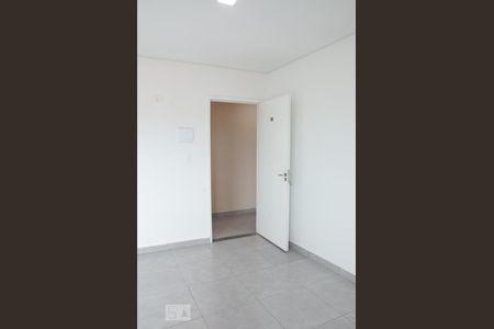 Sala de kitnet/studio para alugar com 1 quarto, 30m² em Parque Edu Chaves, São Paulo