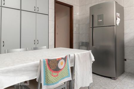 Casa à venda com 280m², 3 quartos e 3 vagas Casa à venda com 280m², 3 quartos e 3 vagasCozinha