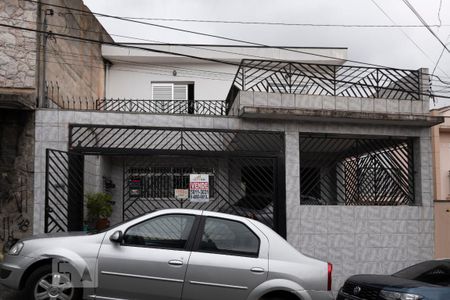 Casa à venda com 280m², 3 quartos e 3 vagas Casa à venda com 280m², 3 quartos e 3 vagasFachada