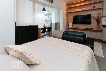 Studio para alugar com 32m², 1 quarto e 1 vaga Studio para alugar com 32m², 1 quarto e 1 vagaStudio