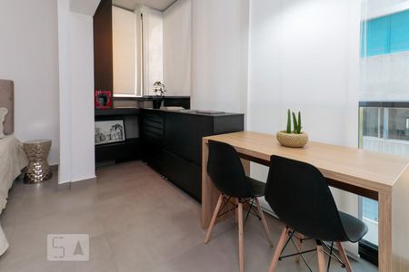 Studio para alugar com 32m², 1 quarto e 1 vaga Studio para alugar com 32m², 1 quarto e 1 vagaStudio