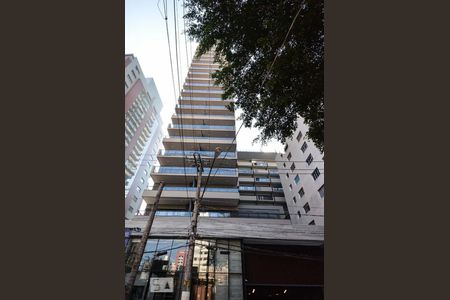 Studio para alugar com 32m², 1 quarto e 1 vaga Studio para alugar com 32m², 1 quarto e 1 vagaFachada