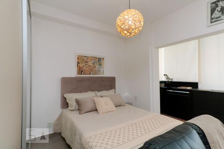 Studio para alugar com 32m², 1 quarto e 1 vaga Studio para alugar com 32m², 1 quarto e 1 vagaStudio