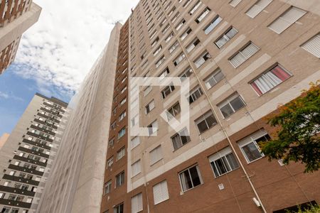 Apartamento à venda com 32m², 1 quarto e sem vaga Apartamento à venda com 32m², 1 quarto e sem vagaFachada