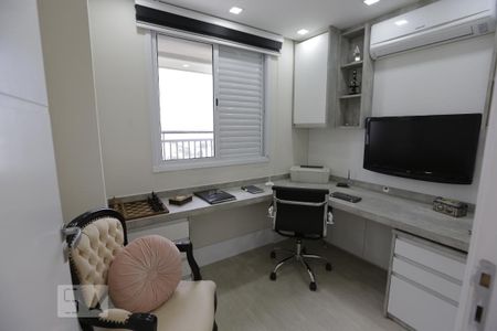 Apartamento à venda com 258m², 3 quartos e 6 vagasEscritório