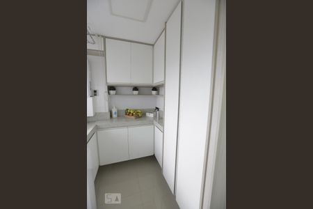 Apartamento à venda com 258m², 3 quartos e 6 vagasLavanderia