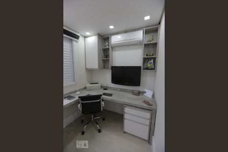 Apartamento à venda com 258m², 3 quartos e 6 vagasEscritório