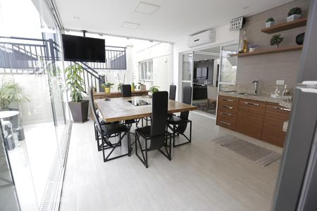 Apartamento à venda com 258m², 3 quartos e 6 vagasChurrasqueira