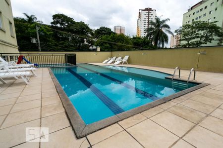 Apartamento à venda com 258m², 3 quartos e 6 vagasÁrea comum - Piscina
