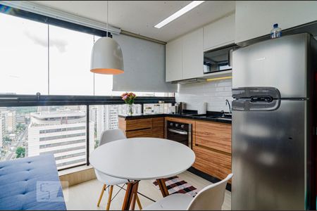 Studio à venda com 27m², 1 quarto e 1 vaga Studio à venda com 27m², 1 quarto e 1 vagaVaranda do Studio/Cozinha